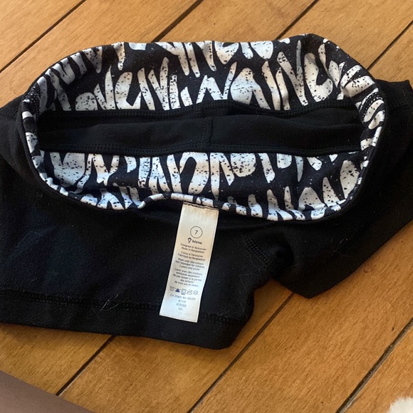 Reversible Ivivva girls athletic shorts - Picture 3 of 5